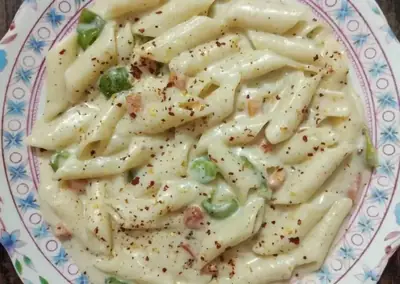 White Sauce Pasta