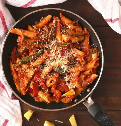 Red sauce pasta with veggies