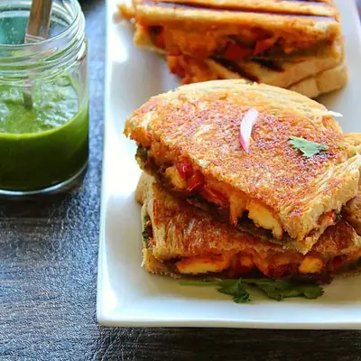 Paneer Takatak Sandwich