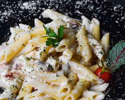 White Sauce Pasta