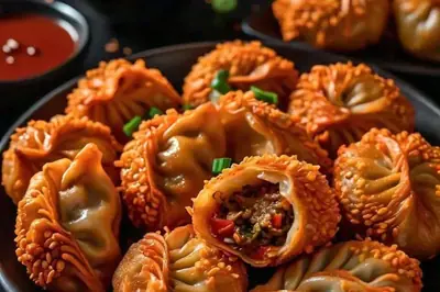 Kurkure Paneer Momos